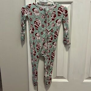 Dreamiere We Believe Christmas Print. 3-6 months.